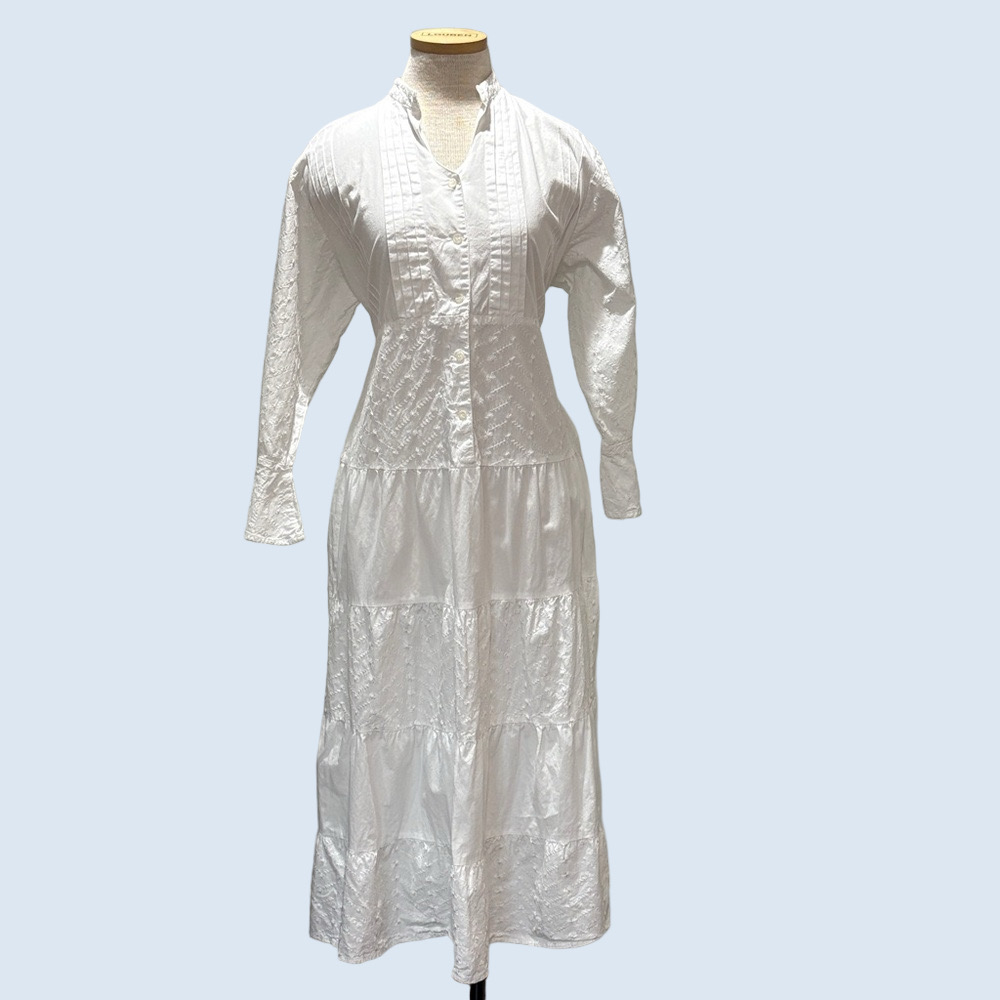 Dressed In White Sz LP white embroidered dress
